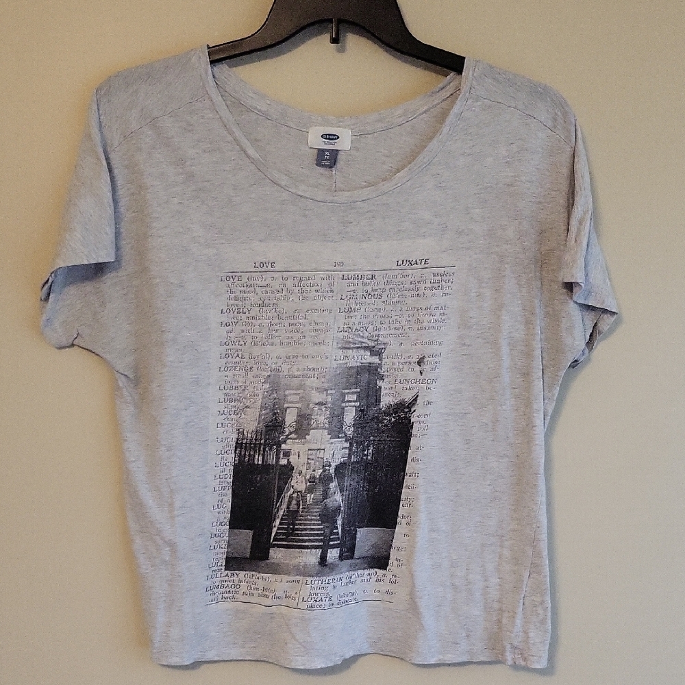 Old Navy Gray Crop Graphic T-Shirt